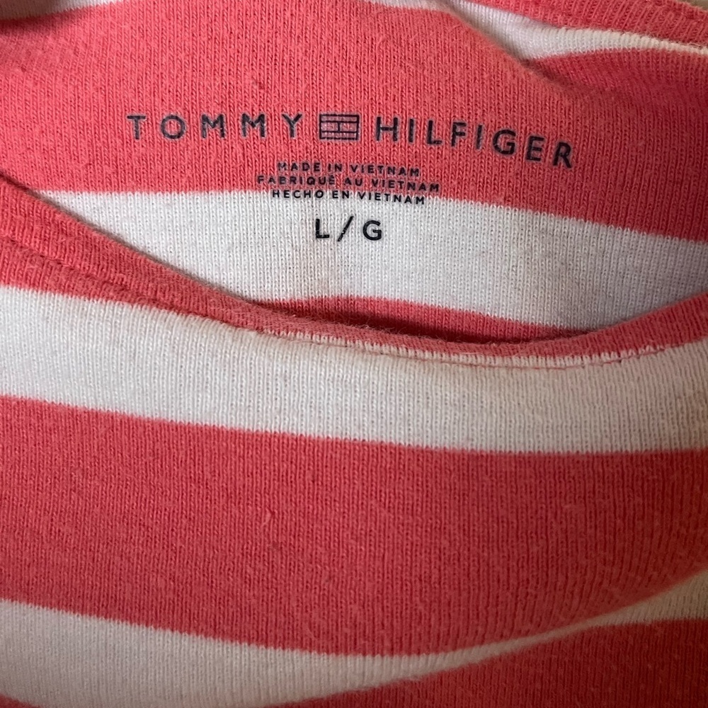 Tommy Hilfiger coral striped crewneck - Picture 2 of 4
